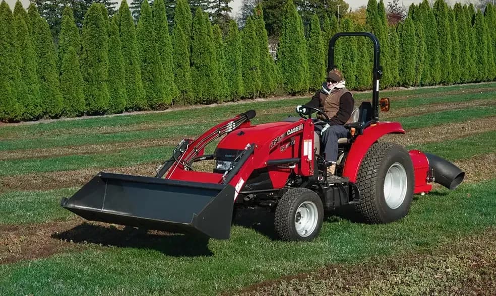 Farmall Compact 35C on a jobsite