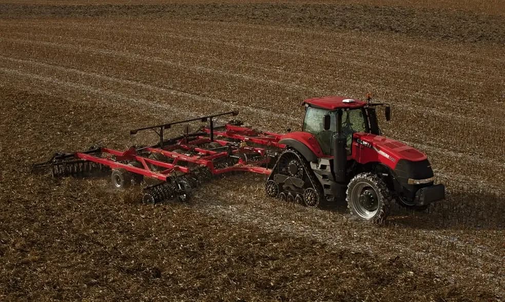 True-Tandem 335 VT on a jobsite