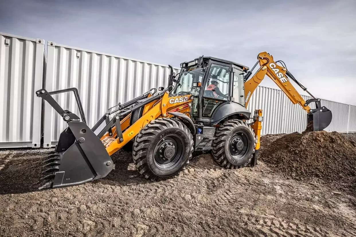695SV Construction King™ on a jobsite