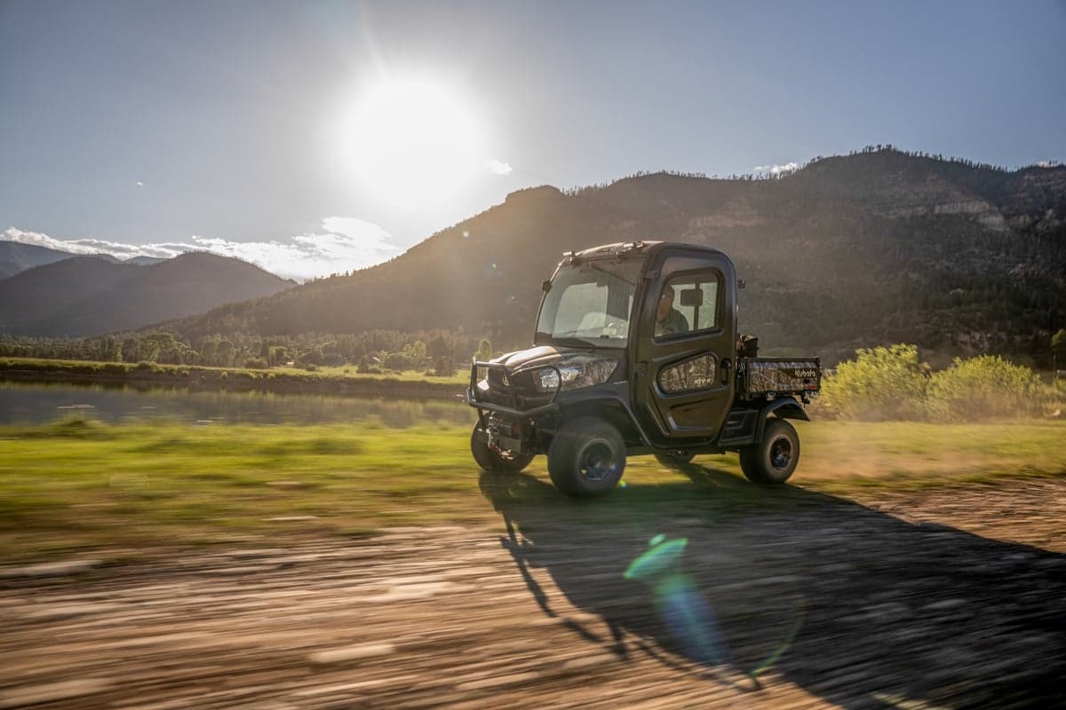 RTV-X CAB photo 1