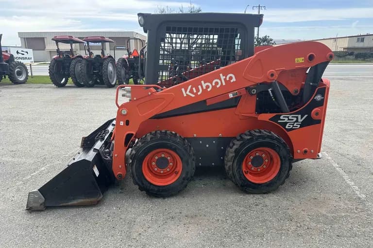 2022 KUBOTA SSV65