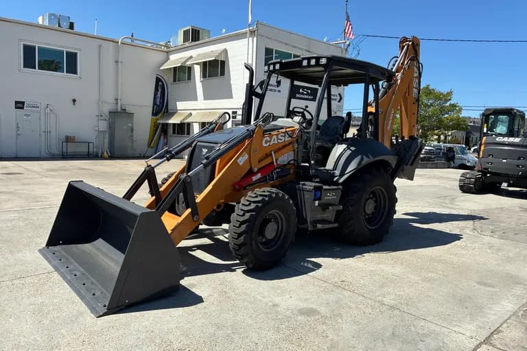 2026 CASE 580SV CENTER PIVOT 4WD
