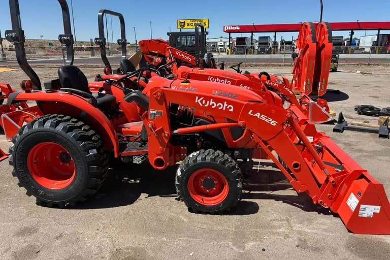 2026 KUBOTA LA526