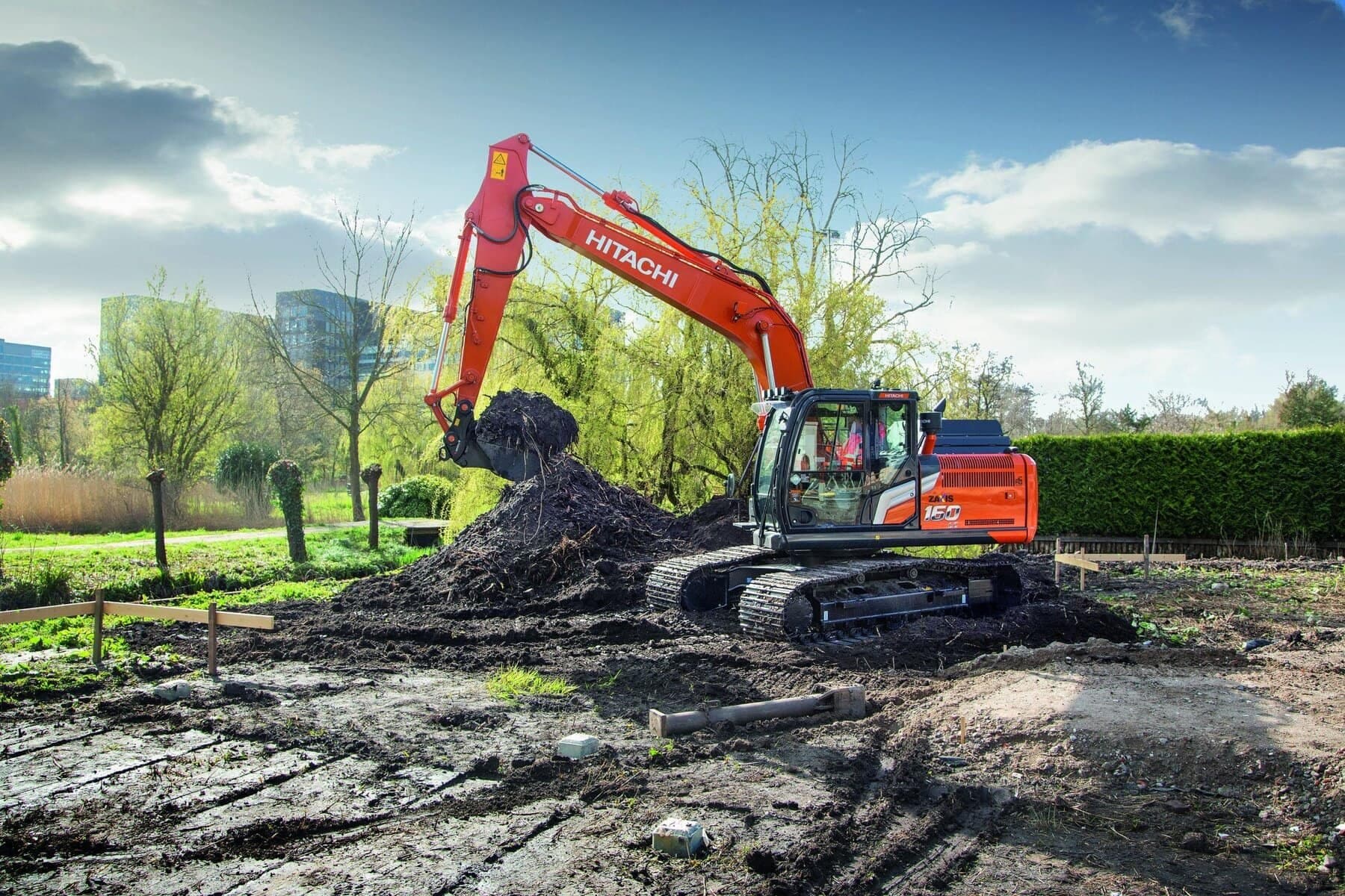 ZX160 – 7H on a jobsite