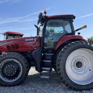 CASE IH Magnum 200 Tractor- EQ0053100
